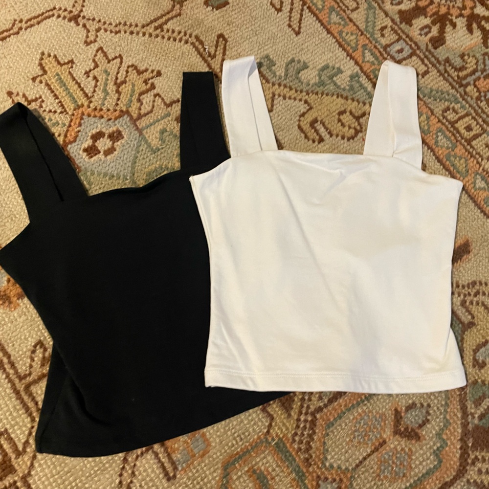 Abercrombie and Fitch Cropped Tanks